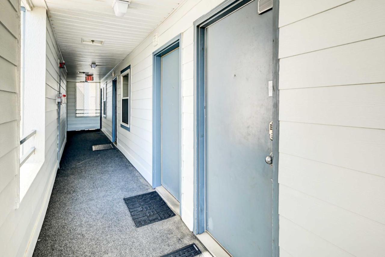 Murrells Inlet Condo On Garden City Beach! Миртл-Бич Экстерьер фото